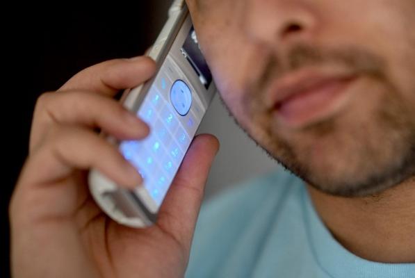 Românii, amendaţi pentru apeluri false sau abuzive la 112