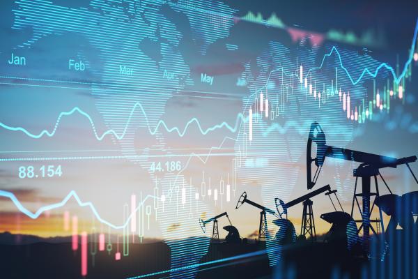 Preţul petrolului a crescut până la nivelul din noiembrie 2022. Investitorii, îngrijoraţi de o penurie în perioada de vârf a cererii de iarnă