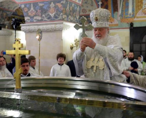 Când vine preotul cu botezul. Boboteaza 2024, sărbătorită pe 6 ianuarie