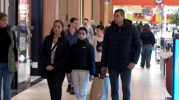 Un tânăr şi-a pus la vânzare pe OLX cadoul primit de la mătuşă, de Sărbători. "Ştiţi cum e, dacă nu îţi place..."