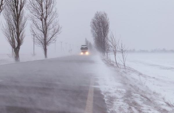Alertă meteo de ninsori, viscol şi polei în România. Urmează trei zile de iarnă autentică, în majoritatea zonelor ţării