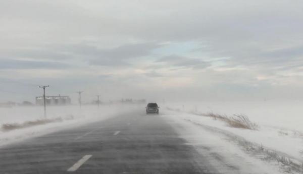 Toată ţara, sub avertizare meteo de ger până joi dimineaţă. În 8 judeţe este cod galben de viscol şi ninsori
