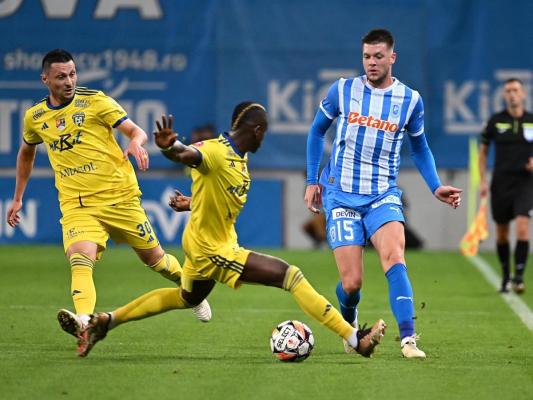 Universitatea Craiova a câştigat clar meciul cu Unirea Slobozia din Superliga de fotbal