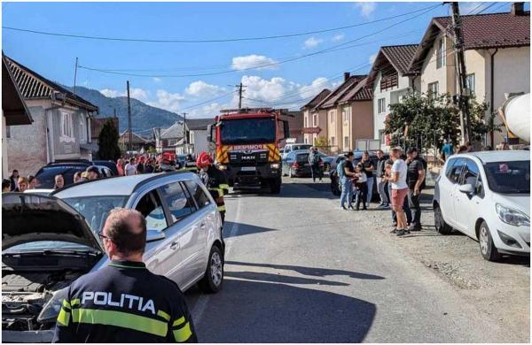 A scăpat ca prin minune, doar cu o fractură Imagine:	Accident Bistrita (1).jpg