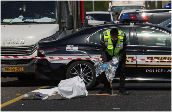 Atac armat lângă Tel Aviv. Un polițist mort și alte patru persoane rănite după ce un bărbat a deschis focul pe o autostradă