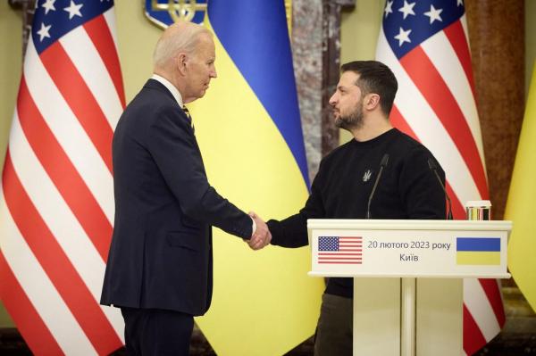 Zelenski i-a cerut lui Biden mai multe sisteme de apărare aeriană. Planul "victoriei Ucrainei", prezentat şi în faţa liderilor europeni