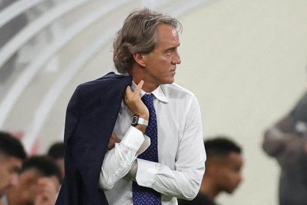 Roberto Mancini a fost demis de la naţionala Arabiei Saudite. Italianul era cel mai bine plătit antrenor din lume şi va primi despăgubiri uriaşe