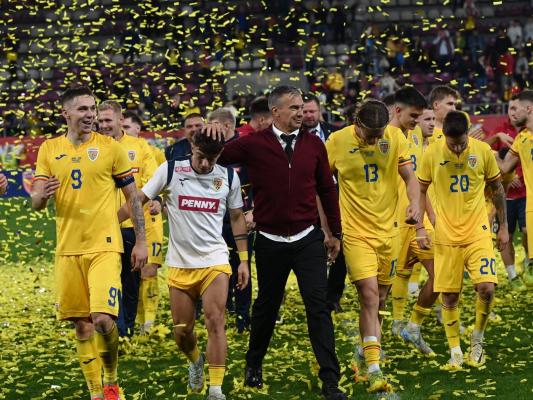 Daniel Pancu va lipsi de la primele două meciuri din faza grupelor de la EURO U21 din 2025. Selecţionerul, suspendat de UEFA