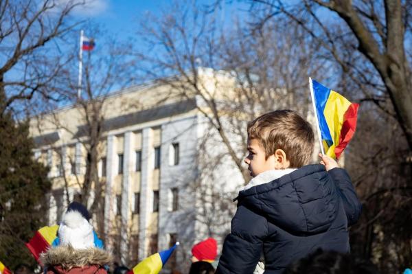 Cât de mulţumiţi sunt românii de viaţa lor în comparaţie cu alte state. Sărăcia şi crizele alimentare, cele mai mari îngrijorări