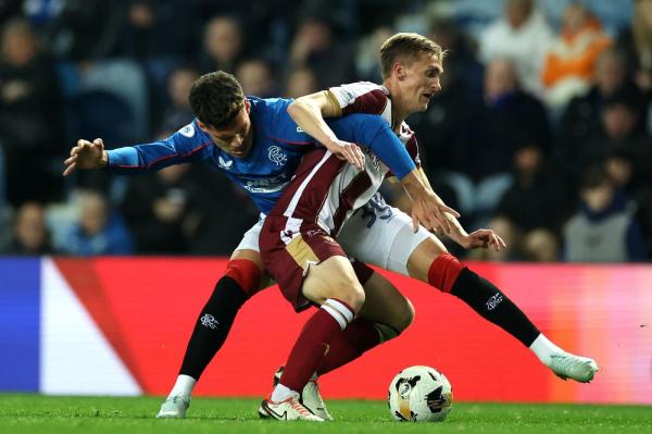 Ianis Hagi în meciul Rangers - St. Johnstone