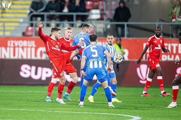 Universitatea Craiova s-a impus pe terenul formaţiei UTA Arad, în Superliga de fotbal