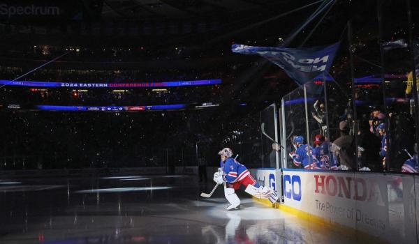 NY Islanders - NY Rangers 2 - 5 a fost în AntenaPLAY. Artemi Panarin, omul meciului