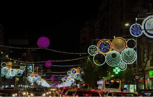 Primăria Bucureşti promite decoraţiuni noi de Crăciun în Capitală