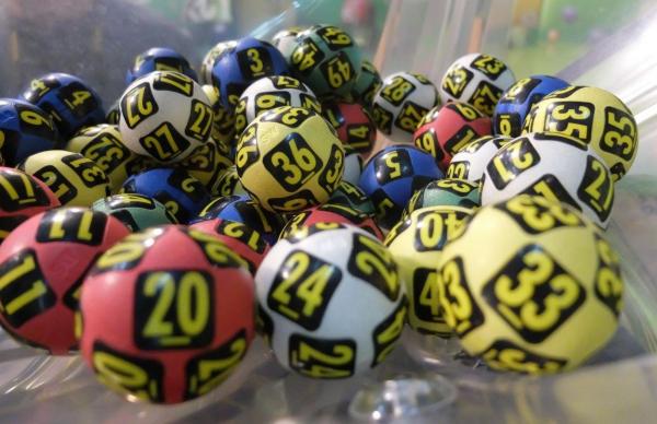 Rezultate LOTO 6/49 joi 19 decembrie 2024, ora 18:50. Numerele câştigătoare la loto azi