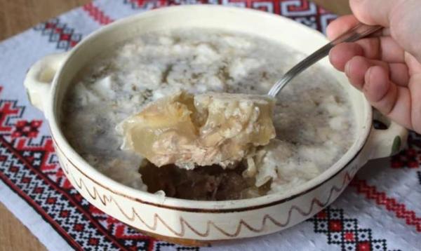 Preparatul care a înlocuit peștele pe masa de Revelion într-o comună din Mureș. De ce este considerat un simbol al progresului