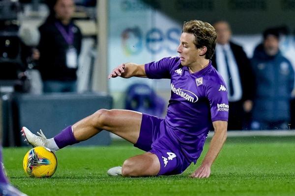 Edoardo Bove s-a prăbuşit pe teren, în timpul meciului Fiorentina - Inter din Serie A