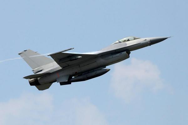 Turcia primeşte de la SUA avioanele F-16, după ce a aprobat intrarea Suediei în NATO