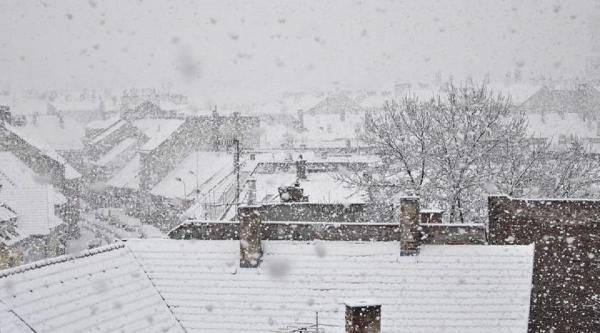 Avertizare meteo cod portocaliu de fenomene extreme. Nou val de ninsori abundente și viscol la munte
