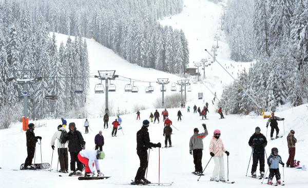 Vecinii bulgari se laudă cu o creştere a numărului de turişti. Număr record de români care au vizitat ţara în ultimele două luni