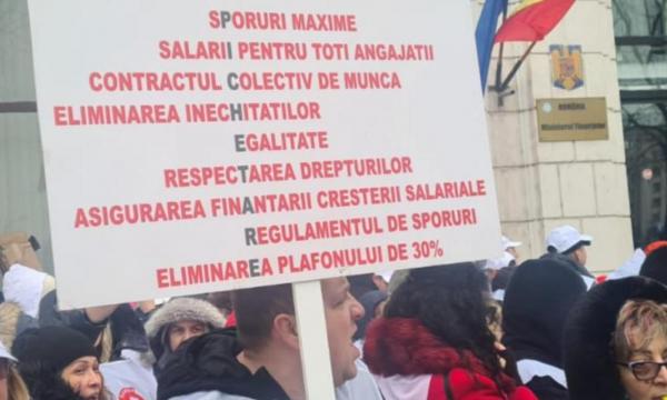 Nou protest anunţat la Ministerul Muncii. Efectul neaşteptat al majorării salariilor de bază cu 5%, în luna ianuarie