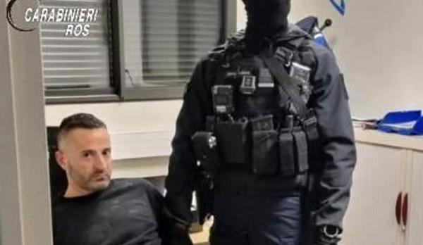 Şef al mafiei italiene, capturat în Franţa în timpul unei cine romantice. Evadase anul trecut printr-o acţiune spectaculoasă
