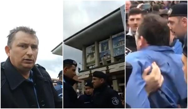 Incident la mitingul anti-extremism organizat de PNL Suceava. Liderul partidului SOS Suceava, scos cu forţa de jandarmi de lângă scenă