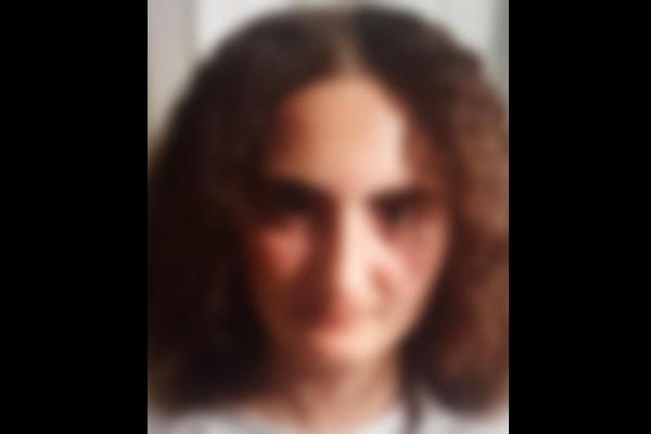 Adolescentă de 15 ani, găsită fără viaţă într-o zonă împădurită din Argeş. Familia o dăduse dispărută cu o zi înainte