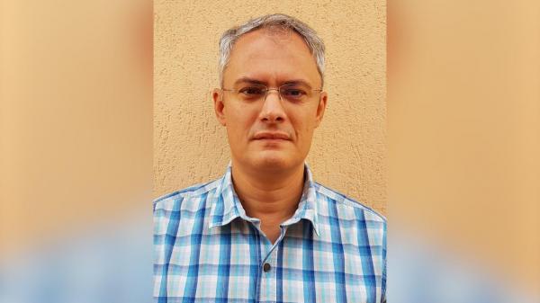 Profesorul corupt Cristian Dincă, iertat de închisoare. Judecătorii îi dau voie să profeseze ca să nu aibă de suferit studenţii