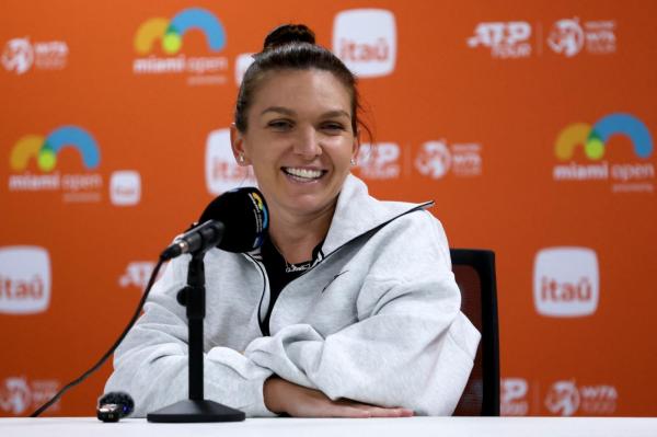 Simona Halep, prima reacţie după meciul cu Badosa: "A fost o zi specială, ştiam că va fi greu". Ce spune despre relaţia cu Mouratoglou