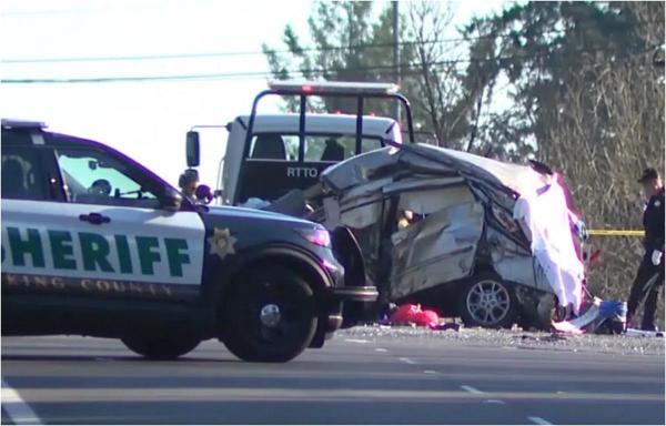 Un tânăr de 18 ani a ucis o mamă și 3 copii, în SUA. Conducea cu peste 260 km/h un Audi A4, a trecut pe roșu la o intersecție și a spulberat mașina vctimelor