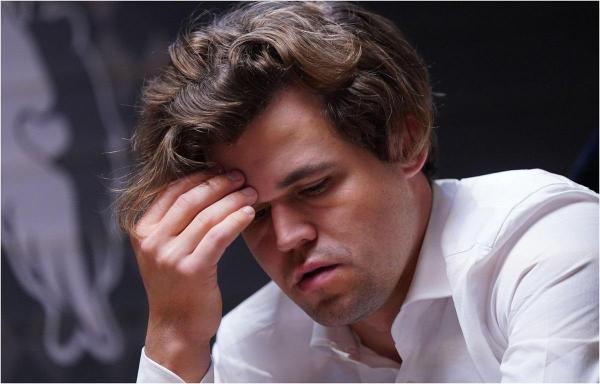 Un băieţel de 10 ani l-a învins la șah pe Magnus Carlsen, de cinci ori campion mondial