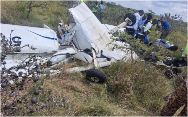 Doi morți, după un accident aviatic în Kenya. Un avion de mici dimensiuni s-a făcut praf într-o aeronavă plină cu pasageri care și-a continuat zborul