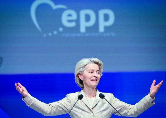 Ursula von der Leyen, desemnată la Bucureşti candidata popularilor europeni pentru preşedinţia CE