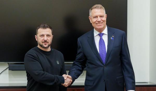 Iohannis s-a întâlnit cu Zelenski, în Lituania, înainte de summitul Celor Trei Mări. Ce au discutat cei doi lideri