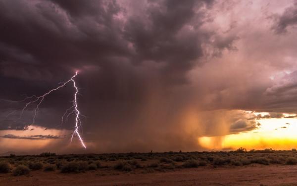 Furtuna Renata, care face ravagii în aceste zile în Europa, se îndreaptă spre România. Va aduce frig, ploi şi vijelii puternice