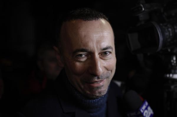 Iulian Dumitrescu, cercetat de DNA pentru o mită de 16 milioane de lei: Conform Constituţiei şi Statutului partidului am dreptul să candidez