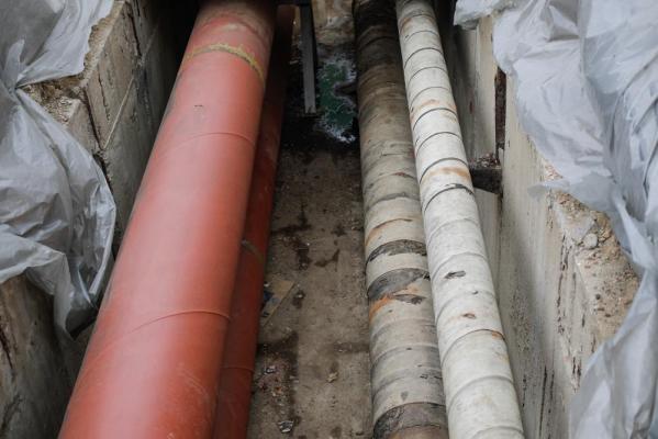 Aproximativ 100 de blocuri din Sectorul 2 Al Capitalei, fără apă caldă până la finalul săptămânii. Reţeaua are peste 40 de ani