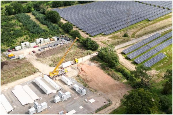 Un gigant din Europa își pregătește intrarea pe piața din România. Are aproape 90.000 de angajați