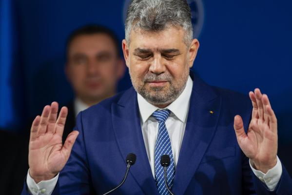 Marcel Ciolacu, despre craterul de la Slănic: "S-a făcut un drum peste o mină. Ce vreţi să fac?"