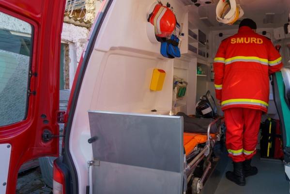 Un ambulanţier din Suceava a făcut AVC la volan în timpul misiunii. Un miracol i-a salvat viaţa: "Nu putea articula cuvintele"