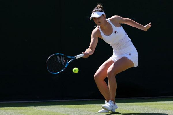 Irina Begu s-a calificat în optimi la Roma. A învins-o lejer pe Elise Mertens, în două seturi scurte