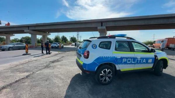 Accident grav pe centura Timişoarei. Un muncitor lovit în cap cu oglinda unui camion, preluat în stare de inconştienţă