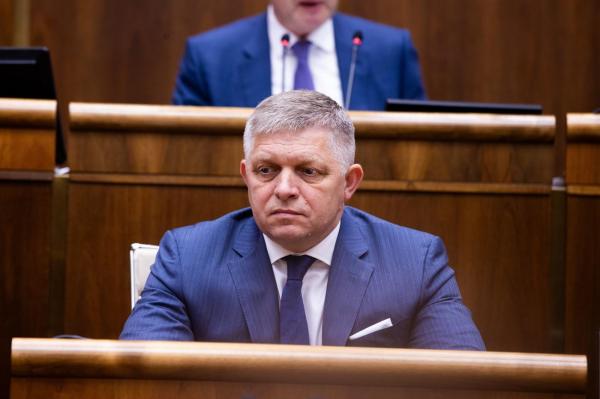 Premierul Slovaciei a fost împuşcat. Robert Fico a fost dus la spital