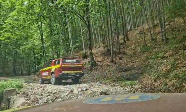 Cadavre găsite la peste 1.900 de metri altitudine, în Munţii Maramureşului. Poliţiştii de frontieră au dat peste ele accidental