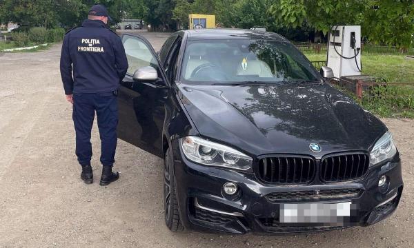 Un bărbat din Vaslui a rămas fără BMW, după ce a fost oprit de poliţiştii din Iaşi pentru un control de rutină