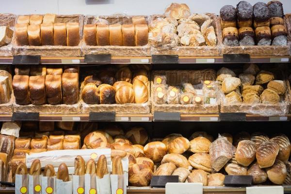 Un român consumă zeci de kilograme de pâine într-un an