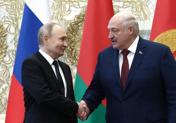 Putin, în Belarus cu Andrei Belousov şi Serghei Lavrov. La Minsk a sosit şi fostul preşedinte al Ucrainei Viktor Ianukovici