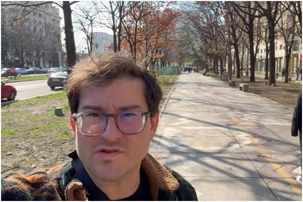 Turistul a vizitat şi Centrul Vechi şi Calea Victoriei