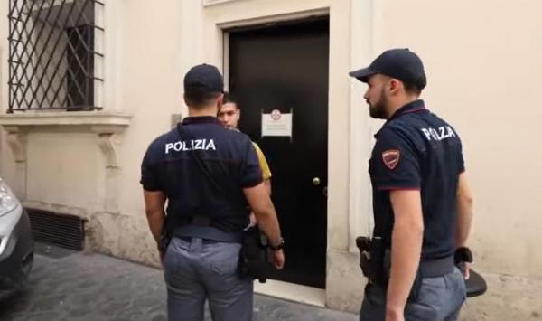 Jaf spectaculos în Roma. Cum au reuşit hoţii să dea o lovitură uriaşă într-un magazin de bijuterii şi să dispară înainte să ajungă poliţia