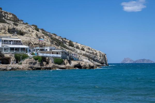 Turist german, găsit mort într-o râpă, pe insula Creta. Este al șaselea turist care moare în Grecia după ce a pornit într-o excursie